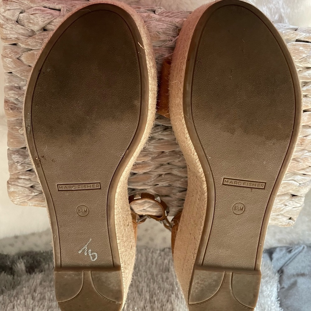 MARC FISHER BROWN SUEDE SANDALS WITH SILVER STUD WRAP AROUND ANKLE SIZE 8.5 - Picture 8 of 10